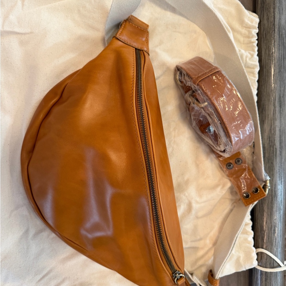 Andar cognac Tatum bag with leather strap brand new!